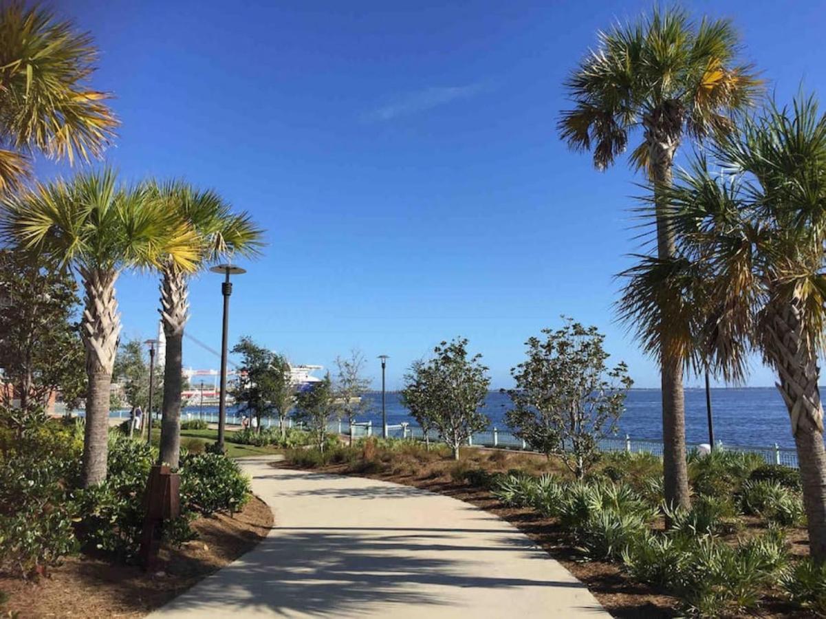 Walk To Downtown Seafood Market Bay Views بينساكولا المظهر الخارجي الصورة